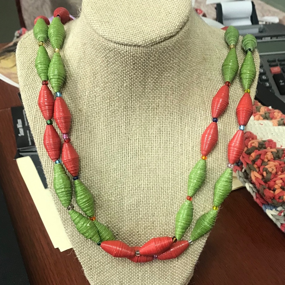 Paperbead Necklace/Honduras